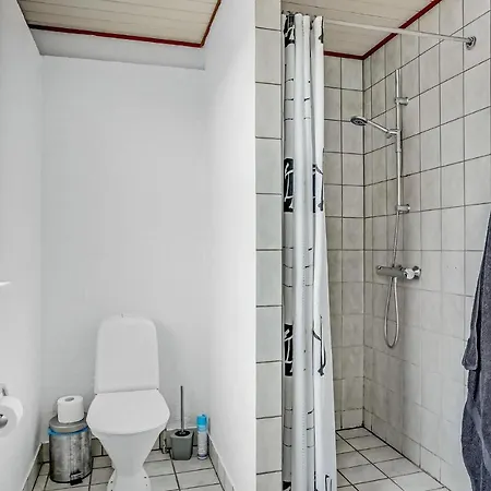 3 Bedroom In Holiday home